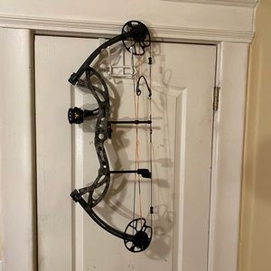 Bear Archery Compund Bow